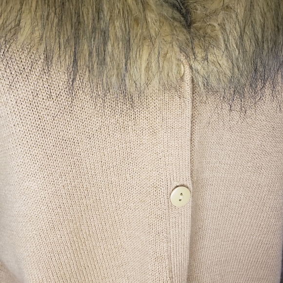 Katie Lee Cardigan - Picture 3 of 8